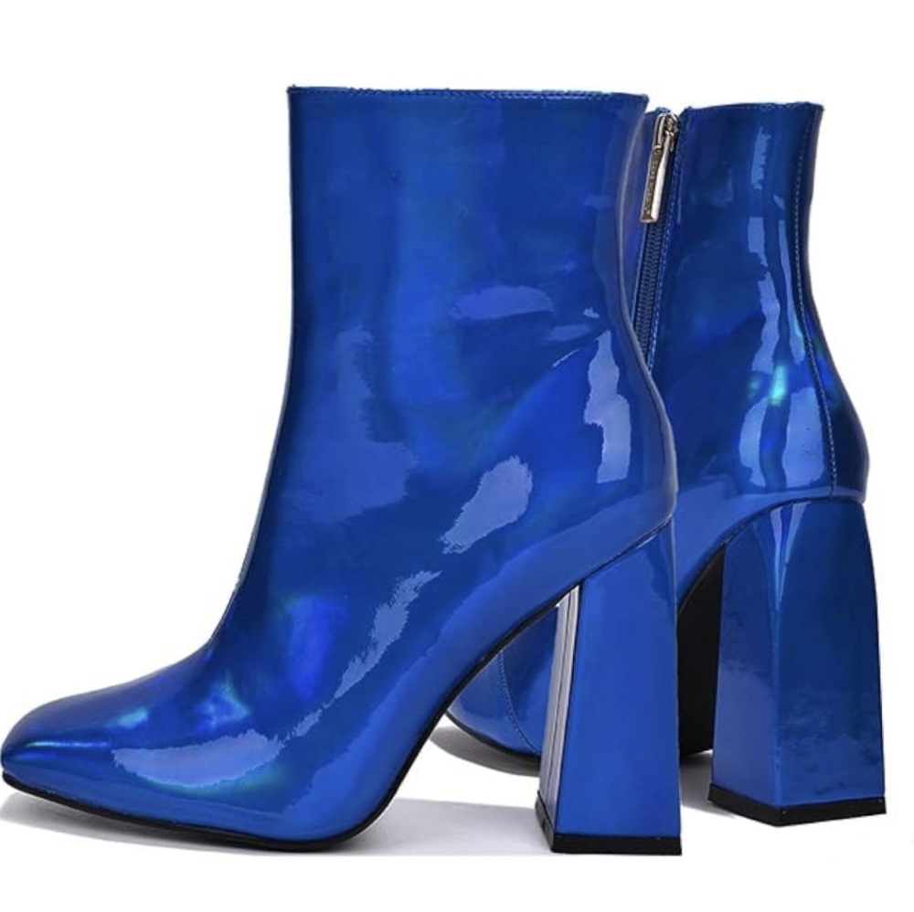 CAPE ROBBIN Hayward Blue Heeled Booties Square Toe Block Heel Womens New in Box